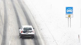 Zimní počasí komplikuje dopravu